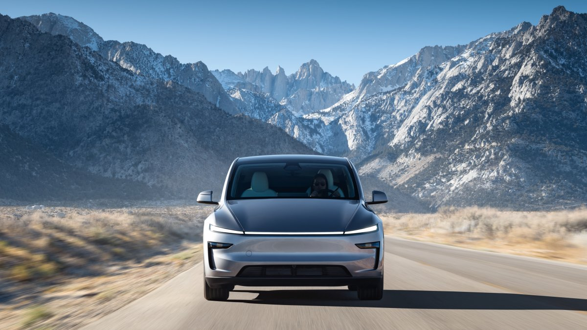 Tesla Completes First Fully Autonomous Delivery: A Glimpse Into the Future